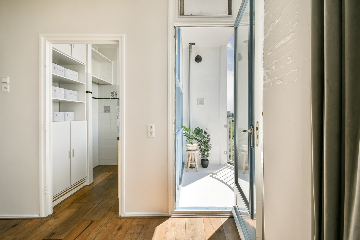 Studio te koop: Harry Koningsbergerstraat 328, Amsterdam
