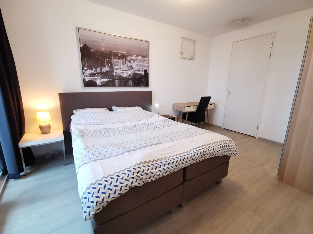 Appartement te huur: Kruisplein 984, Rotterdam