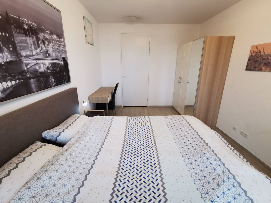 Appartement te huur: Kruisplein 984, Rotterdam