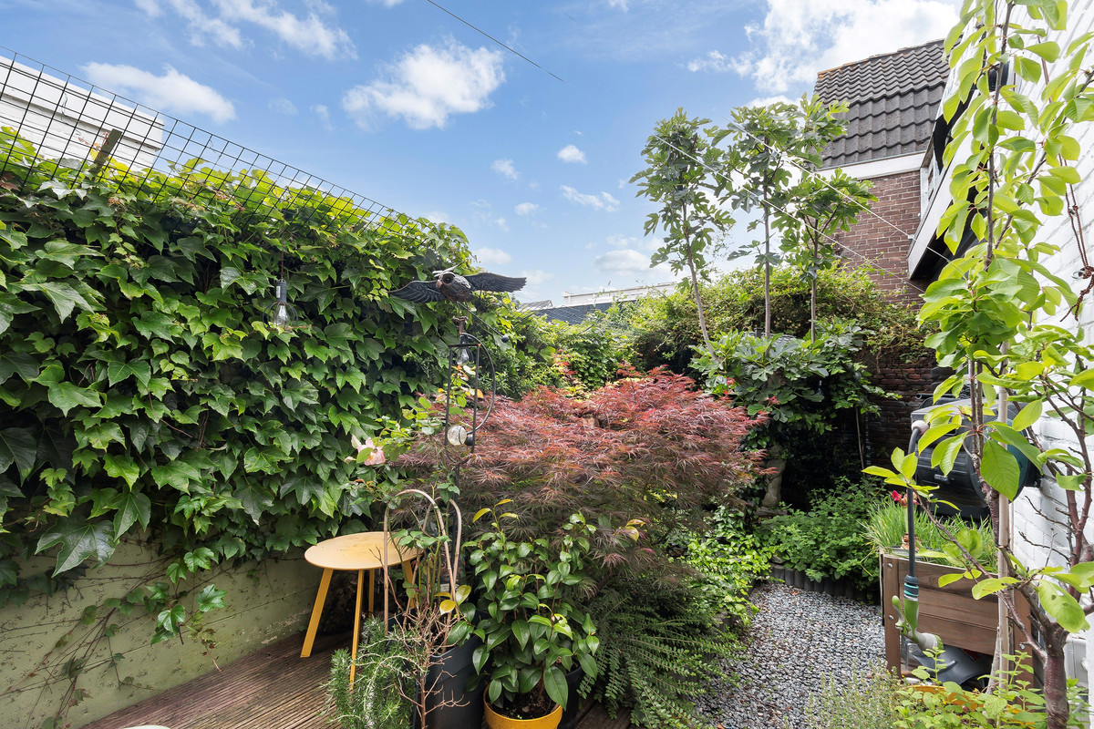 Tussenwoning te koop: Lombokstraat 13, Dordrecht