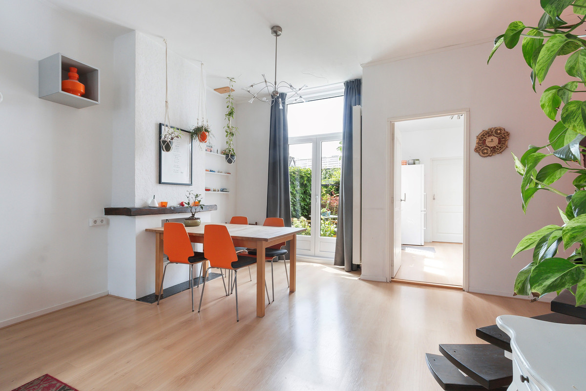 Tussenwoning te koop: Lombokstraat 13, Dordrecht