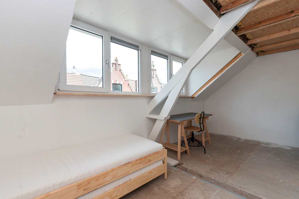 Tussenwoning te koop: Lombokstraat 13, Dordrecht