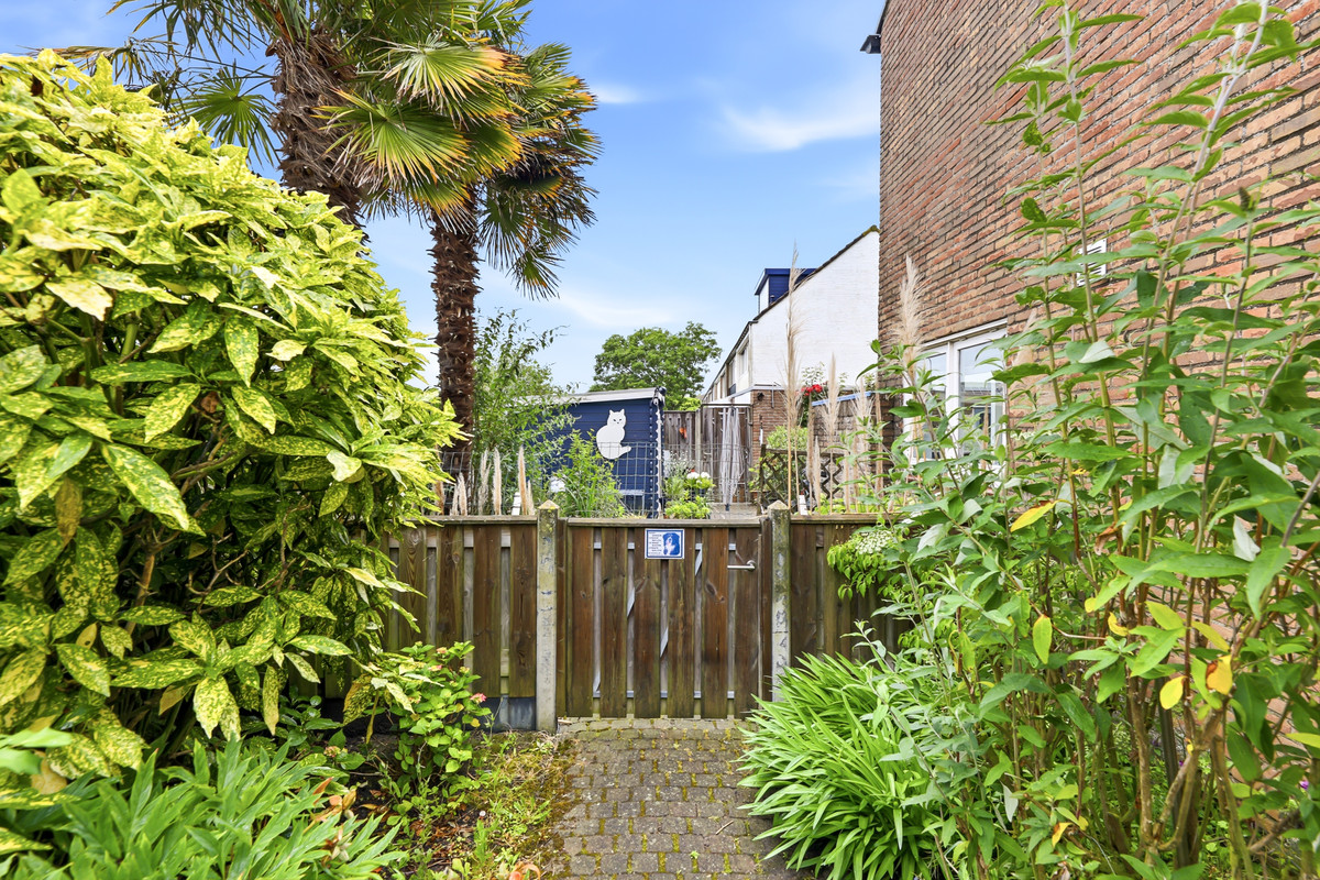 Hoekwoning te koop: Goeman Borgesiusstraat 2, Vlissingen