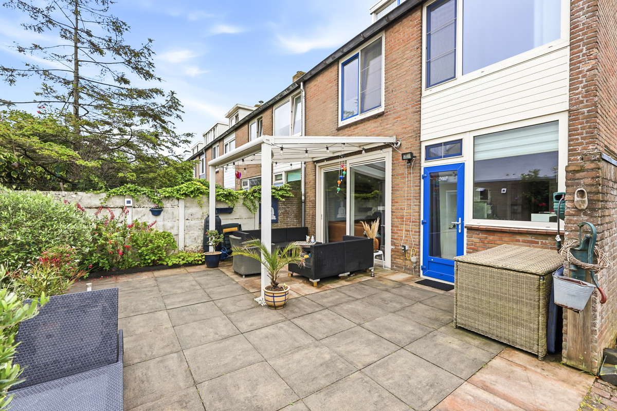 Hoekwoning te koop: Goeman Borgesiusstraat 2, Vlissingen