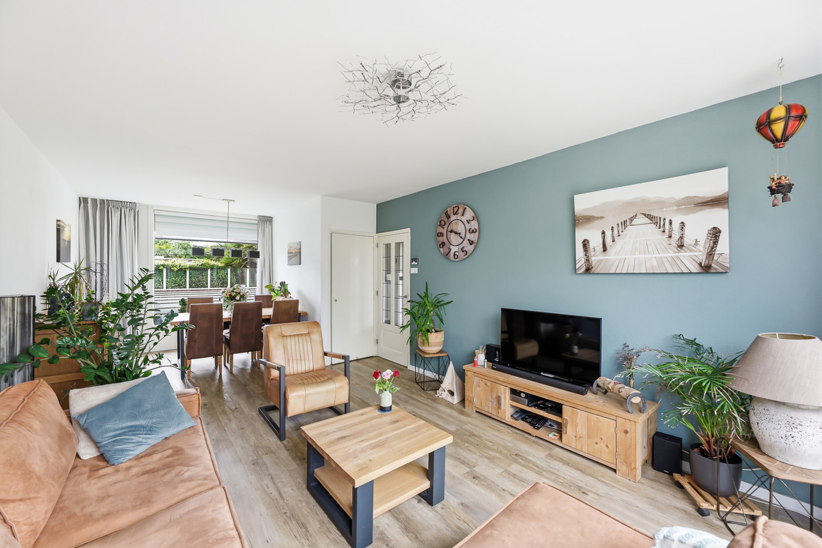 Hoekwoning te koop: Goeman Borgesiusstraat 2, Vlissingen