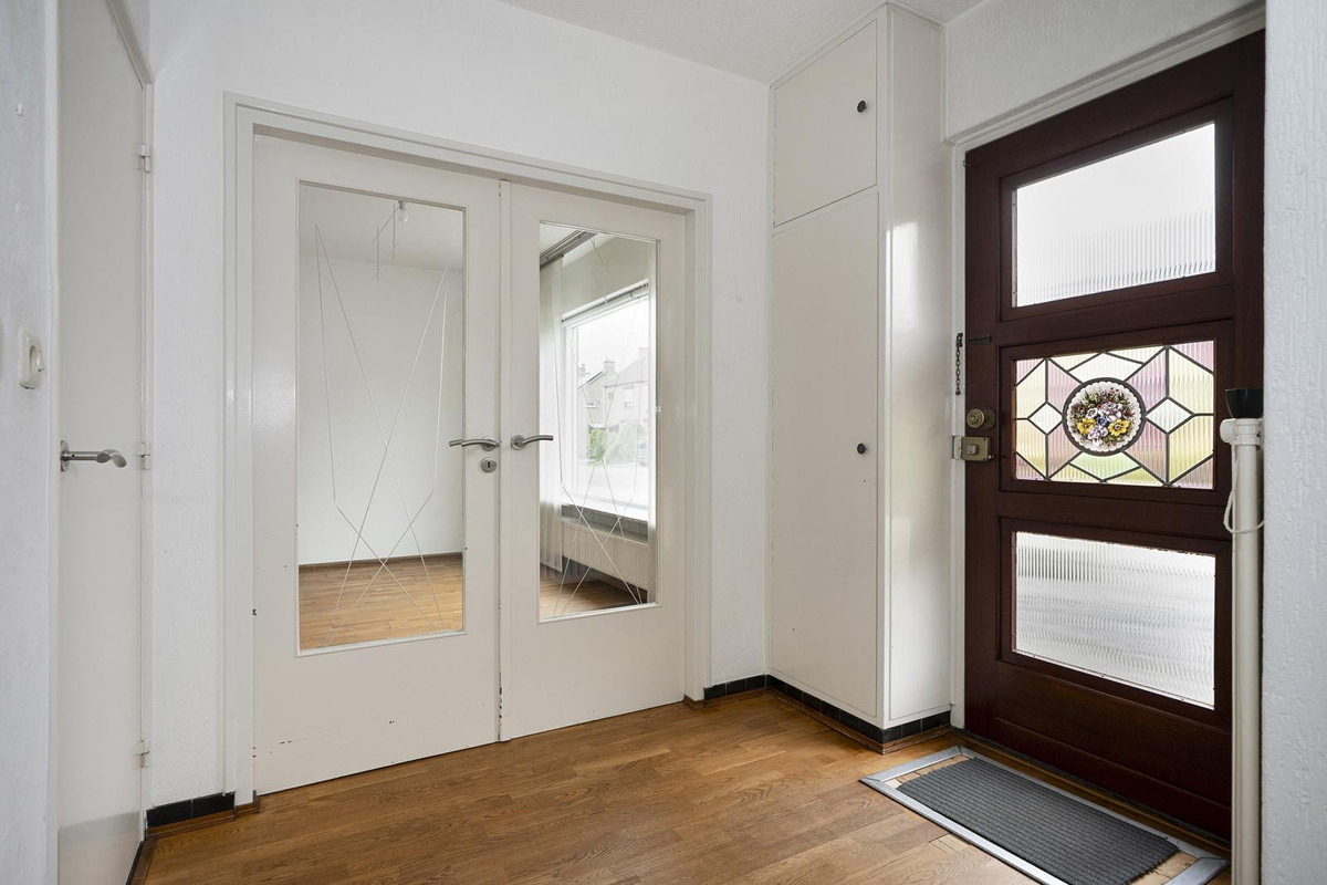 Twee-onder-één-kap te koop: Pastoor Verbeekstraat 17, Sittard