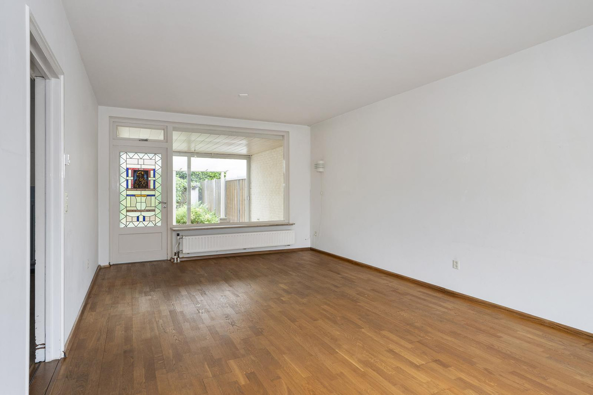 Twee-onder-één-kap te koop: Pastoor Verbeekstraat 17, Sittard