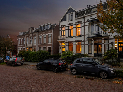 Burgemeester Weertsstraat 63