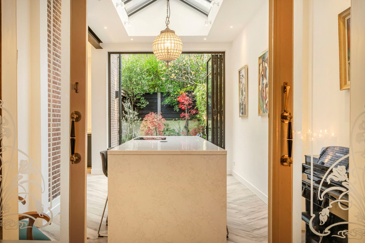 Hoekwoning te koop: Burgemeester Weertsstraat 63, Arnhem