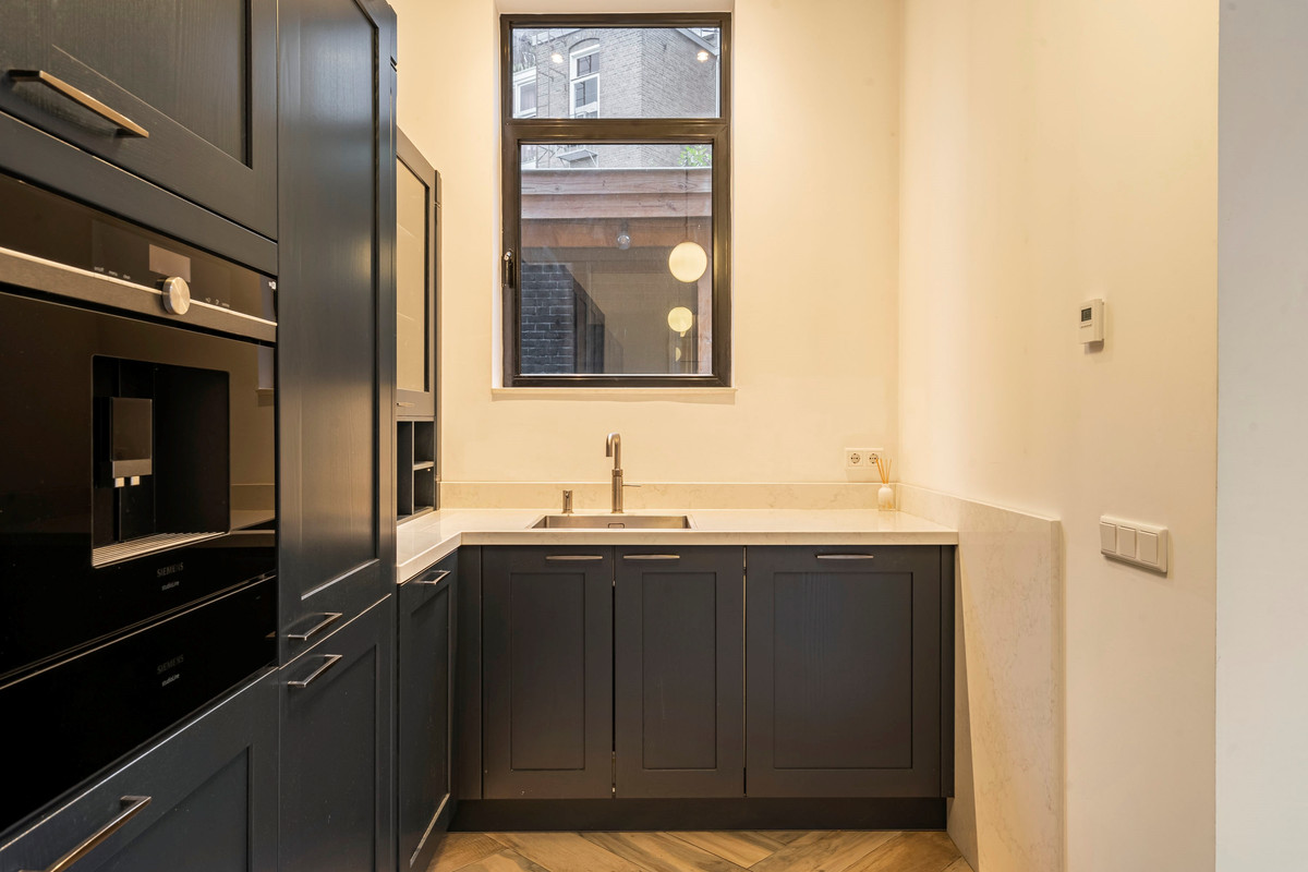 Hoekwoning te koop: Burgemeester Weertsstraat 63, Arnhem