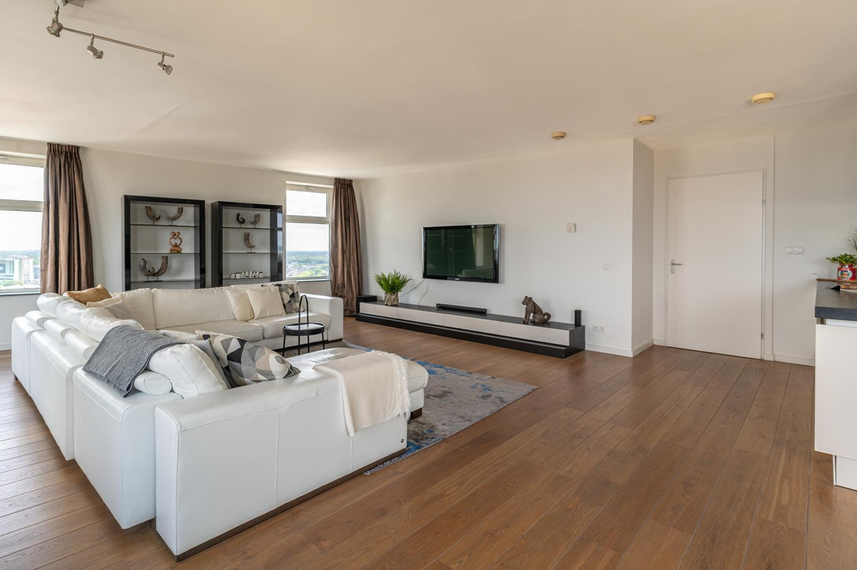 Appartement te koop: Emmasingel 31-217, Eindhoven
