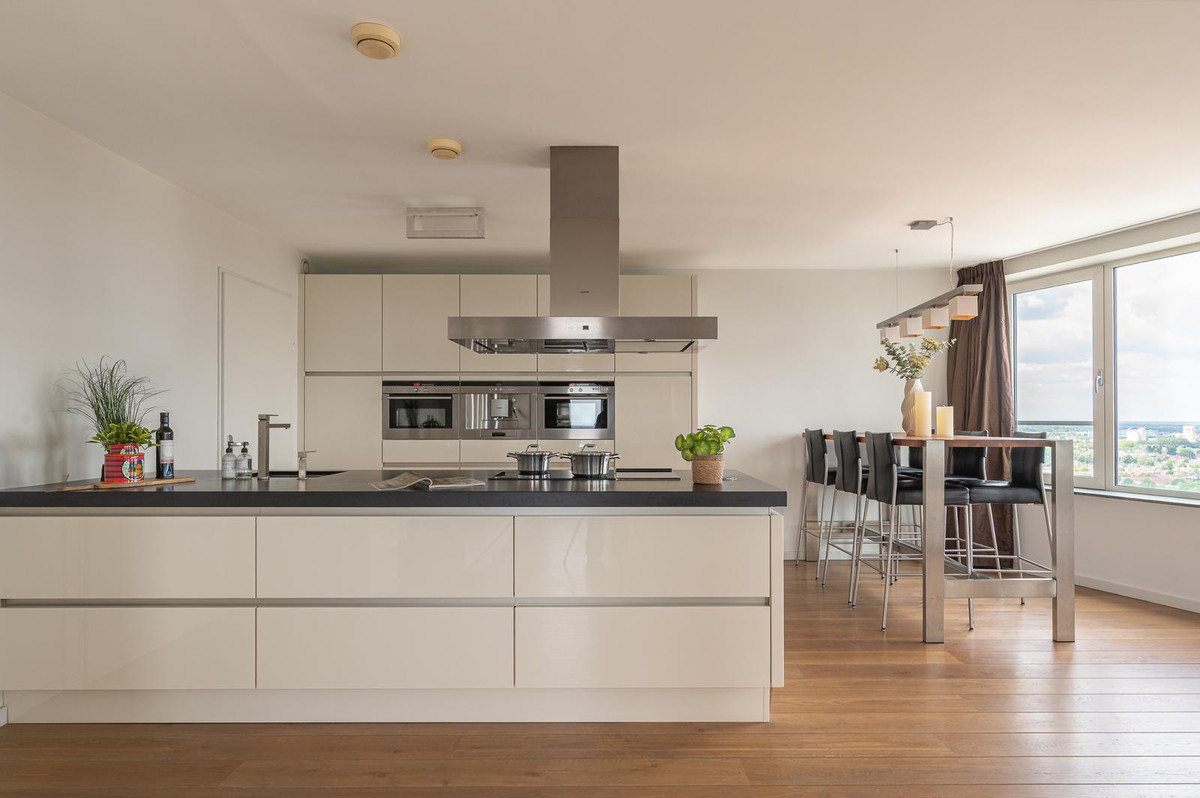 Appartement te koop: Emmasingel 31-217, Eindhoven