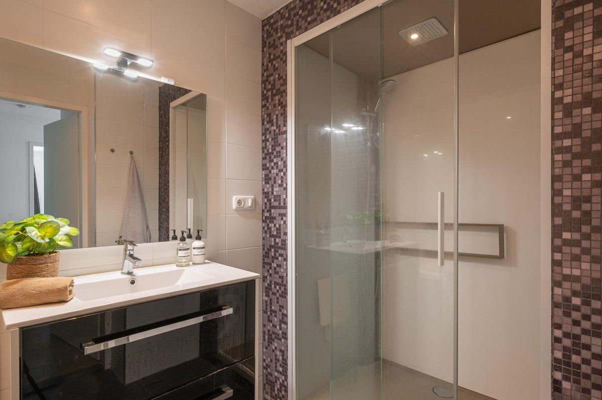 Appartement te koop: Emmasingel 31-217, Eindhoven