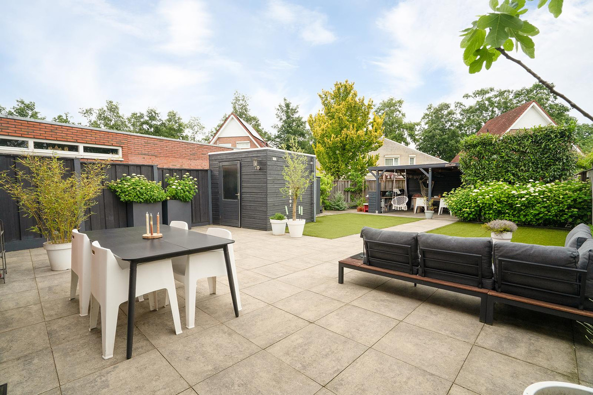 Hoekwoning te koop: Fonteinkruidlaan 33, Enschede