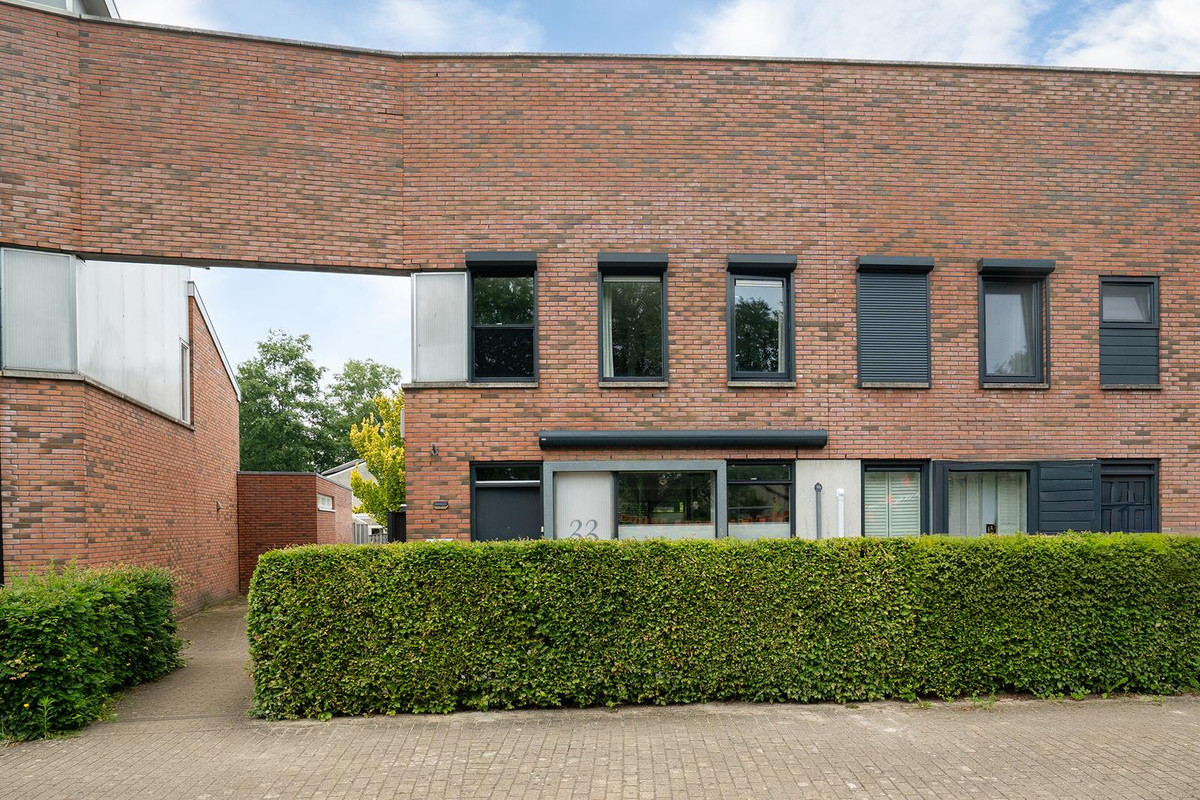 Hoekwoning te koop: Fonteinkruidlaan 33, Enschede