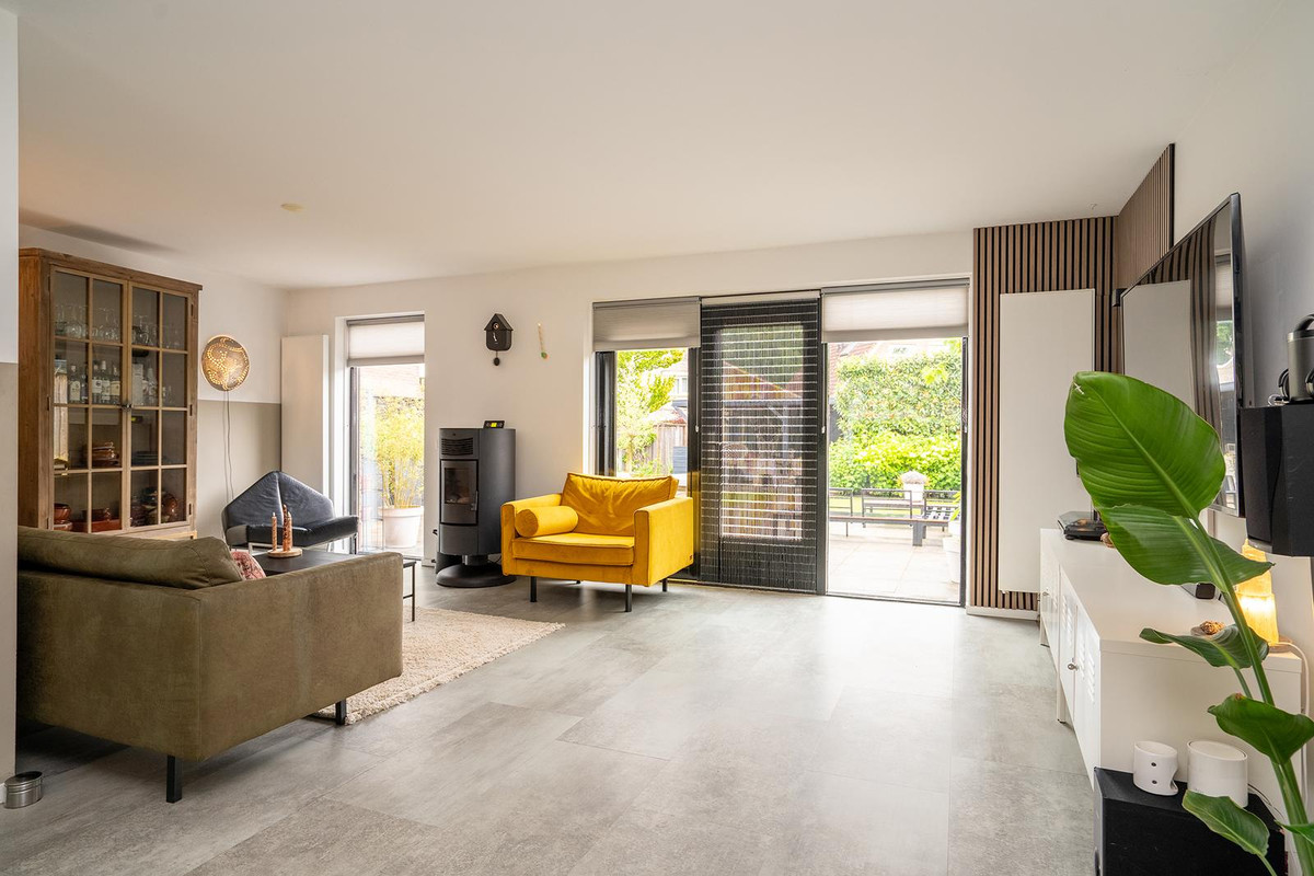 Hoekwoning te koop: Fonteinkruidlaan 33, Enschede