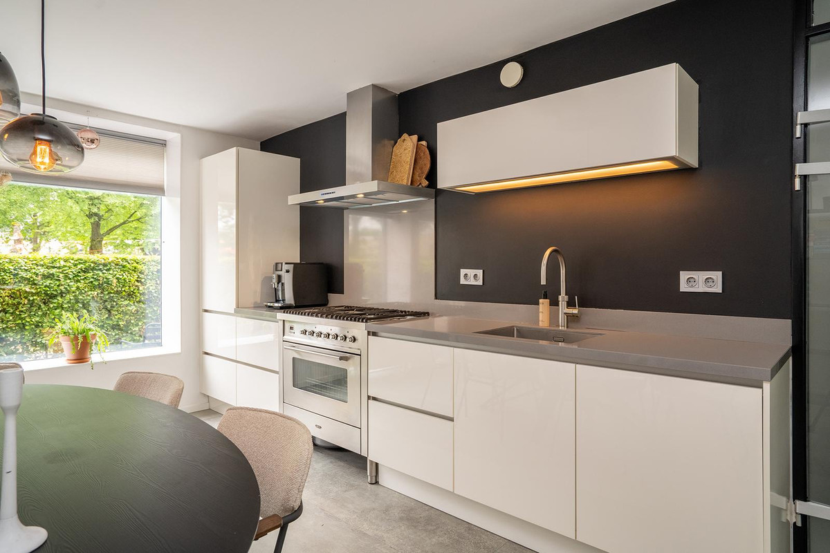 Hoekwoning te koop: Fonteinkruidlaan 33, Enschede