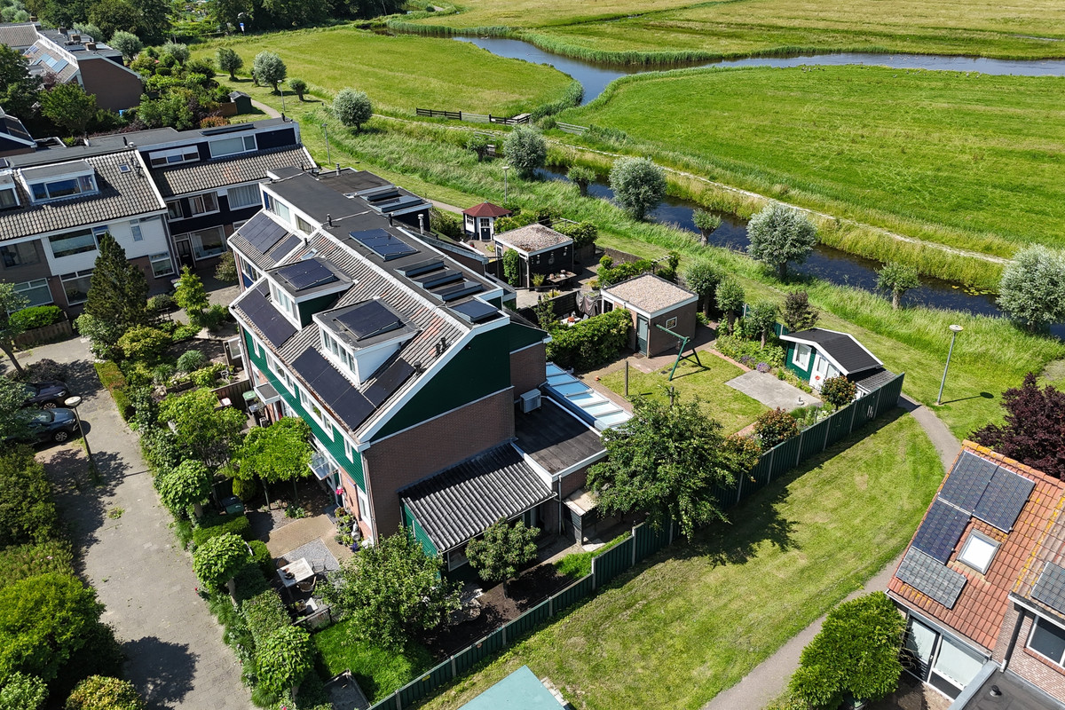 Hoekwoning te koop: Kemphaanstraat 2, Uitgeest