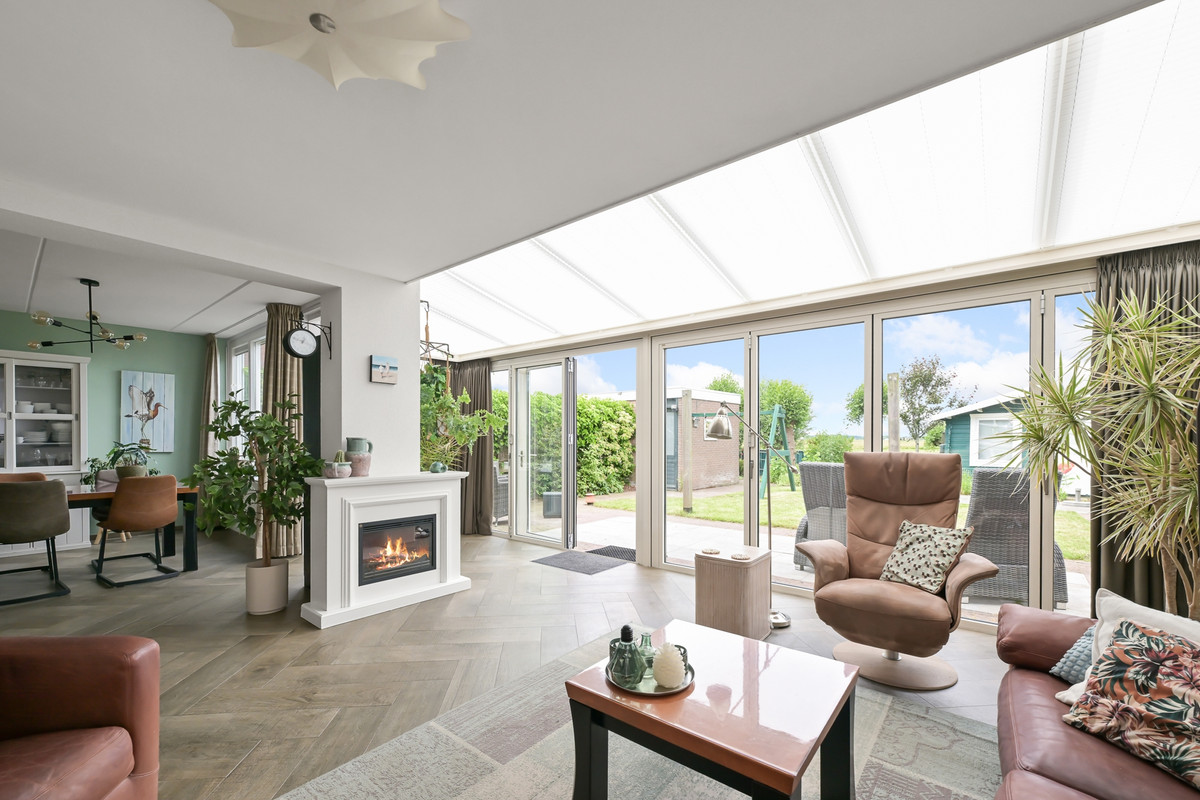 Hoekwoning te koop: Kemphaanstraat 2, Uitgeest
