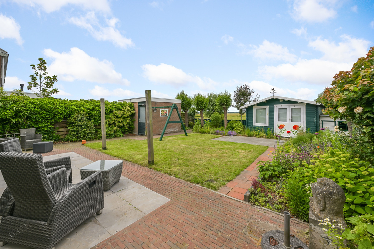 Hoekwoning te koop: Kemphaanstraat 2, Uitgeest