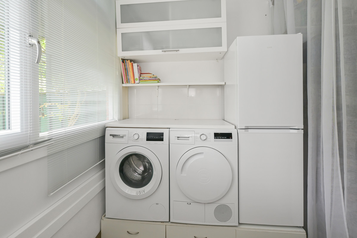 Hoekwoning te koop: Kemphaanstraat 2, Uitgeest