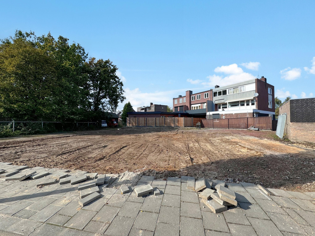 Twee-onder-één-kap te koop: Hommerterweg 15G, Hoensbroek
