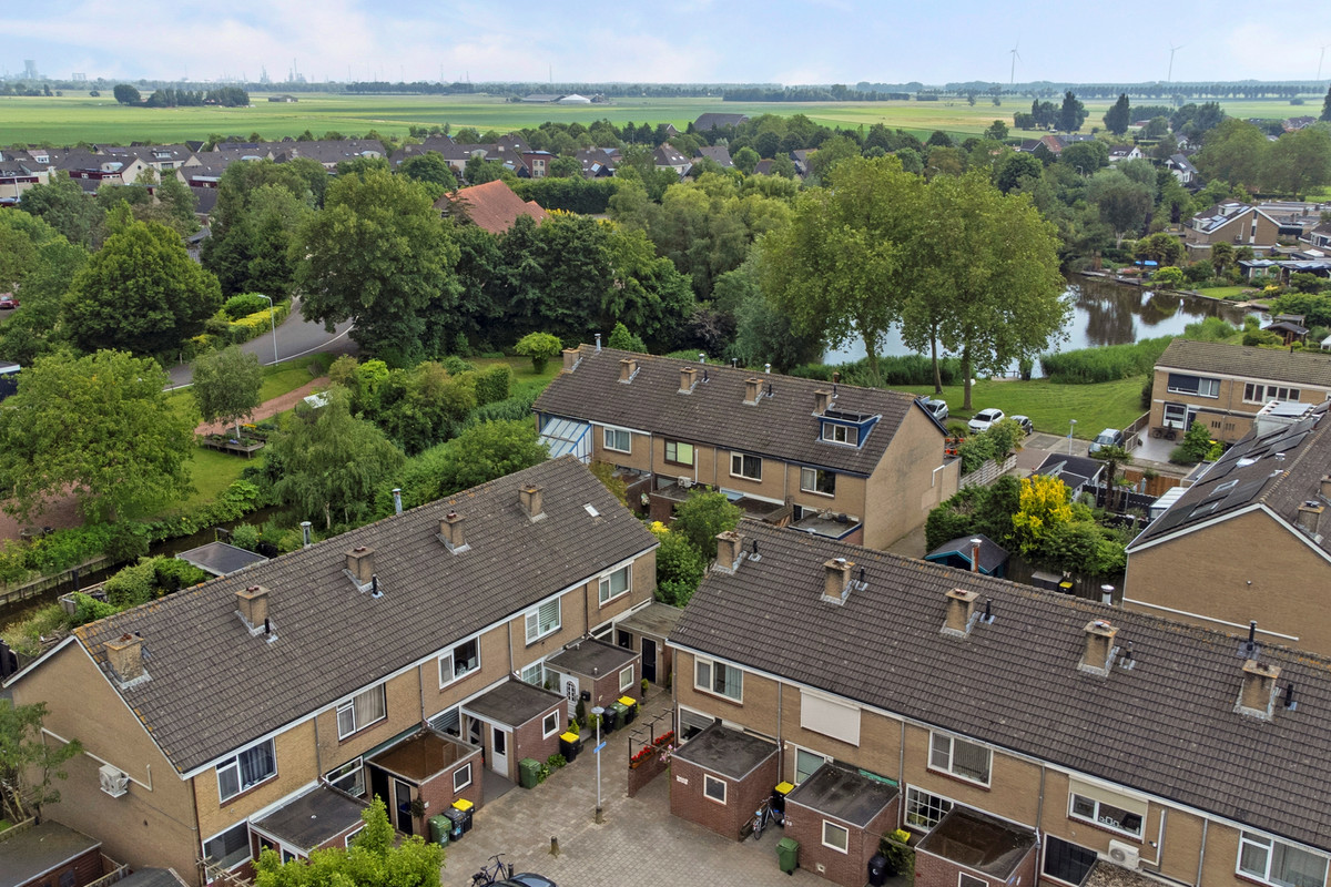 Hoekwoning te koop: Rietgansstraat 31, Strijen