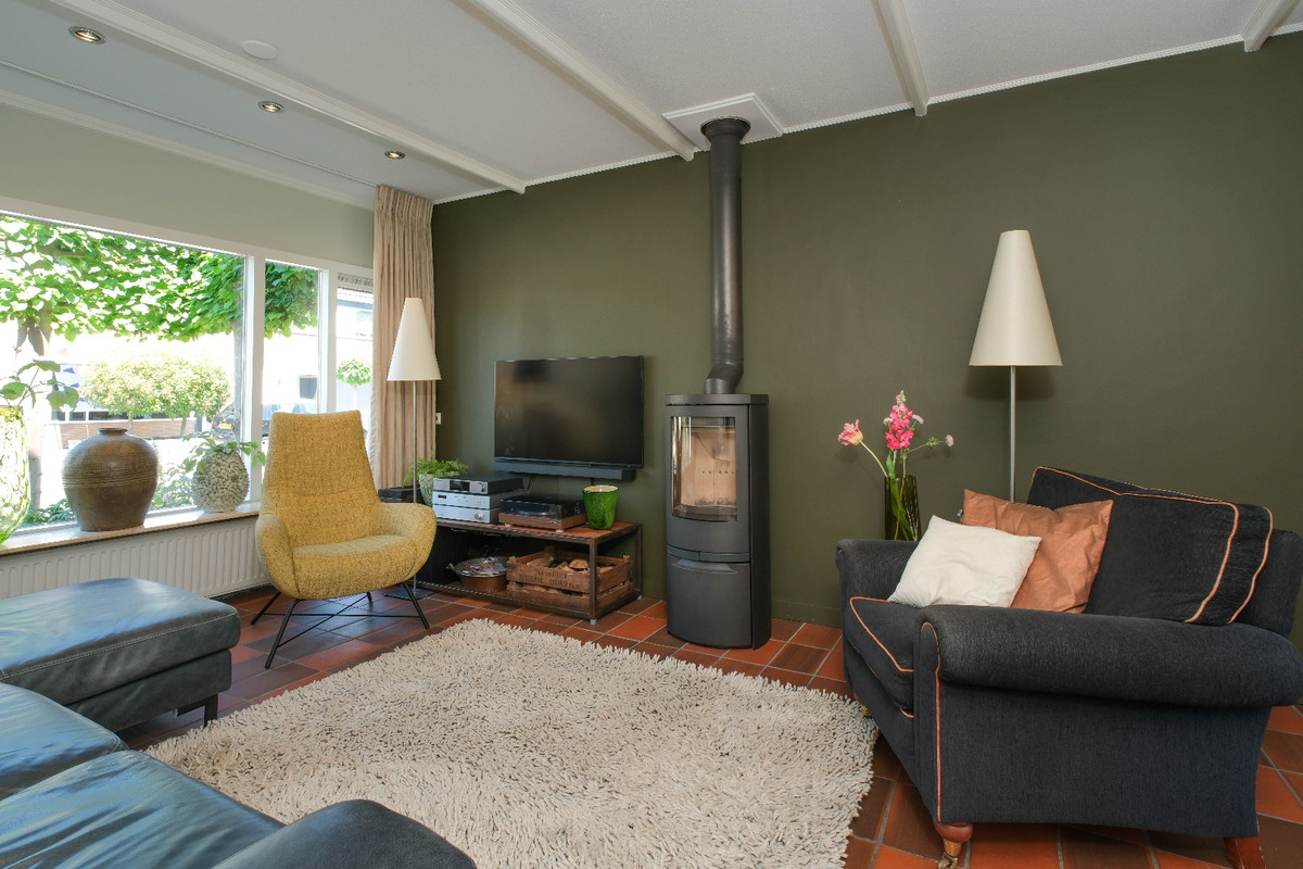 Tussenwoning te koop: Borg Ewsum 39, Almelo