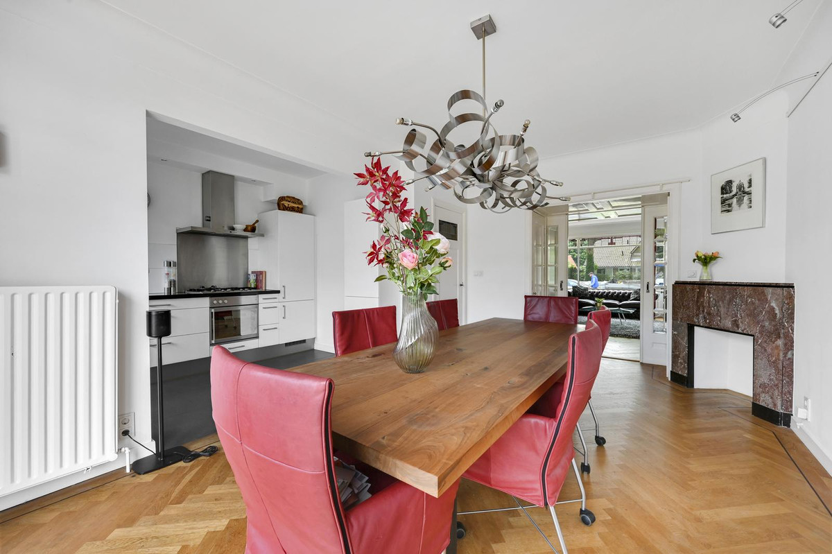 Tussenwoning te koop: Koningin Julianaweg 105, Leidschendam