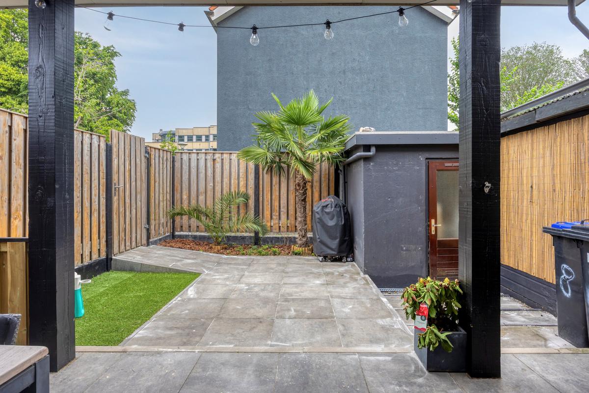 Hoekwoning te koop: Reigerstraat 8, Dordrecht