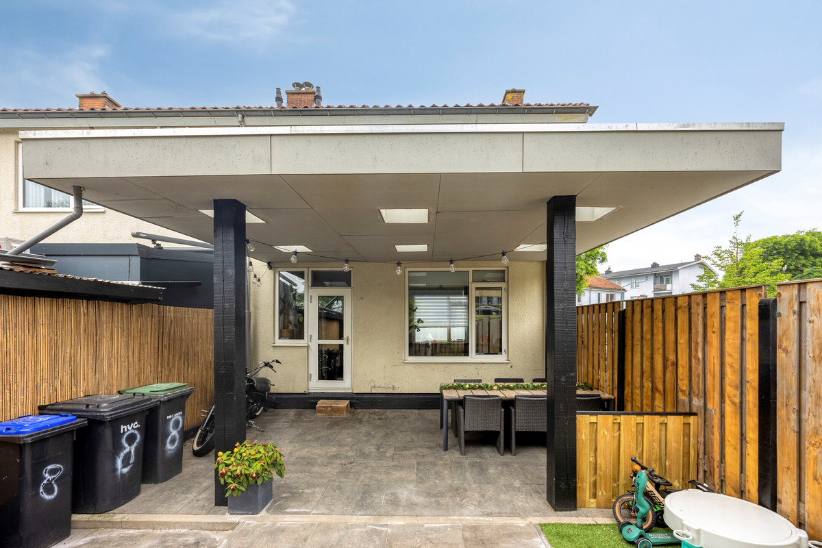 Hoekwoning te koop: Reigerstraat 8, Dordrecht