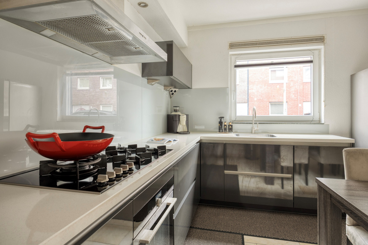 Tussenwoning te koop: Kokhaanhof 8, 'S-Gravenhage