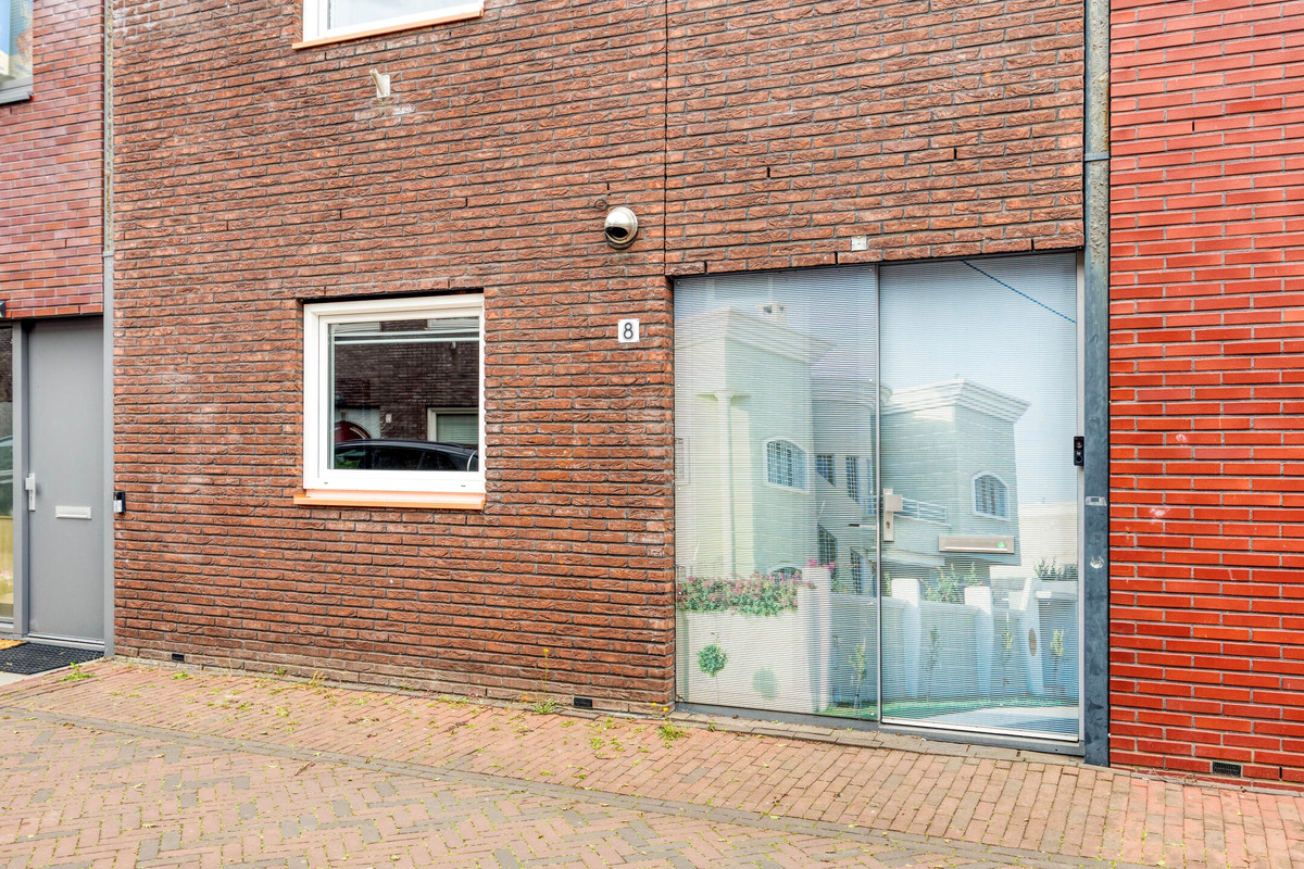 Tussenwoning te koop: Kokhaanhof 8, 'S-Gravenhage