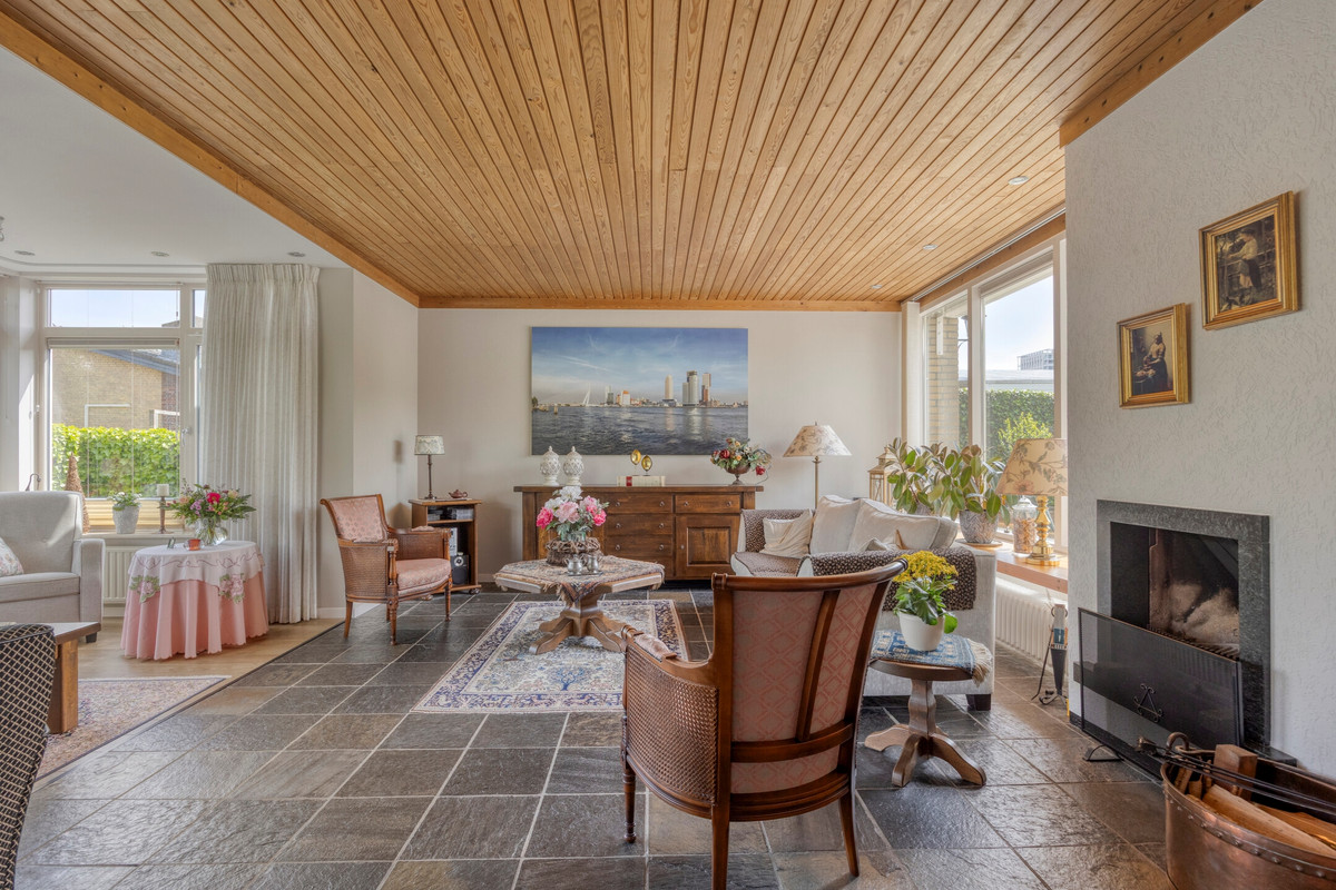 Vrijstaande woning te koop: Van Maerlantpark 1, Capelle Aan Den Ijssel
