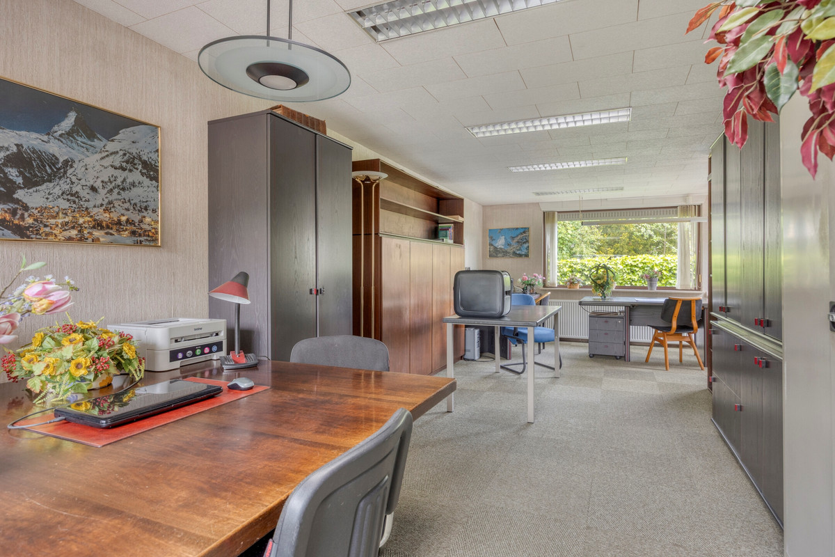 Vrijstaande woning te koop: Van Maerlantpark 1, Capelle Aan Den Ijssel