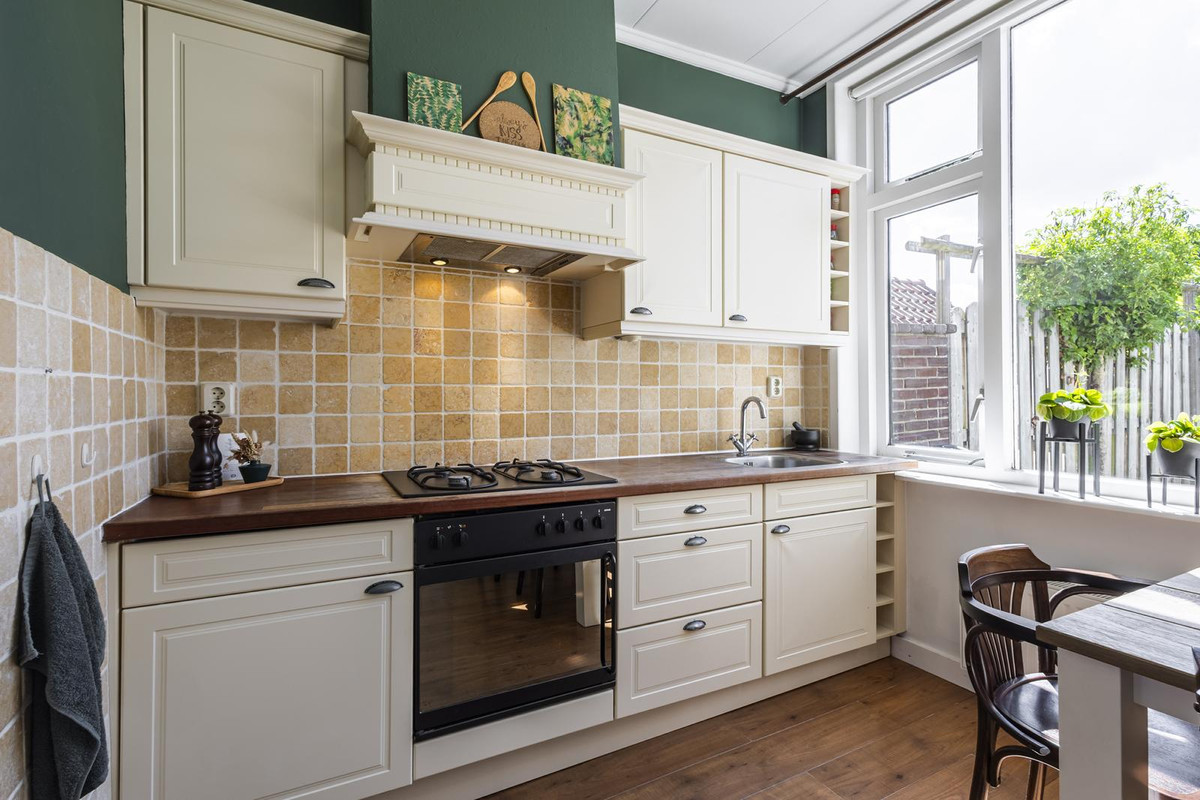 Tussenwoning te koop: Willemstraat 3, Hardinxveld-Giessendam