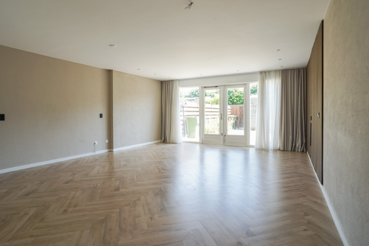 Tussenwoning te koop: Margaret Staalplantsoen 25, Heerhugowaard