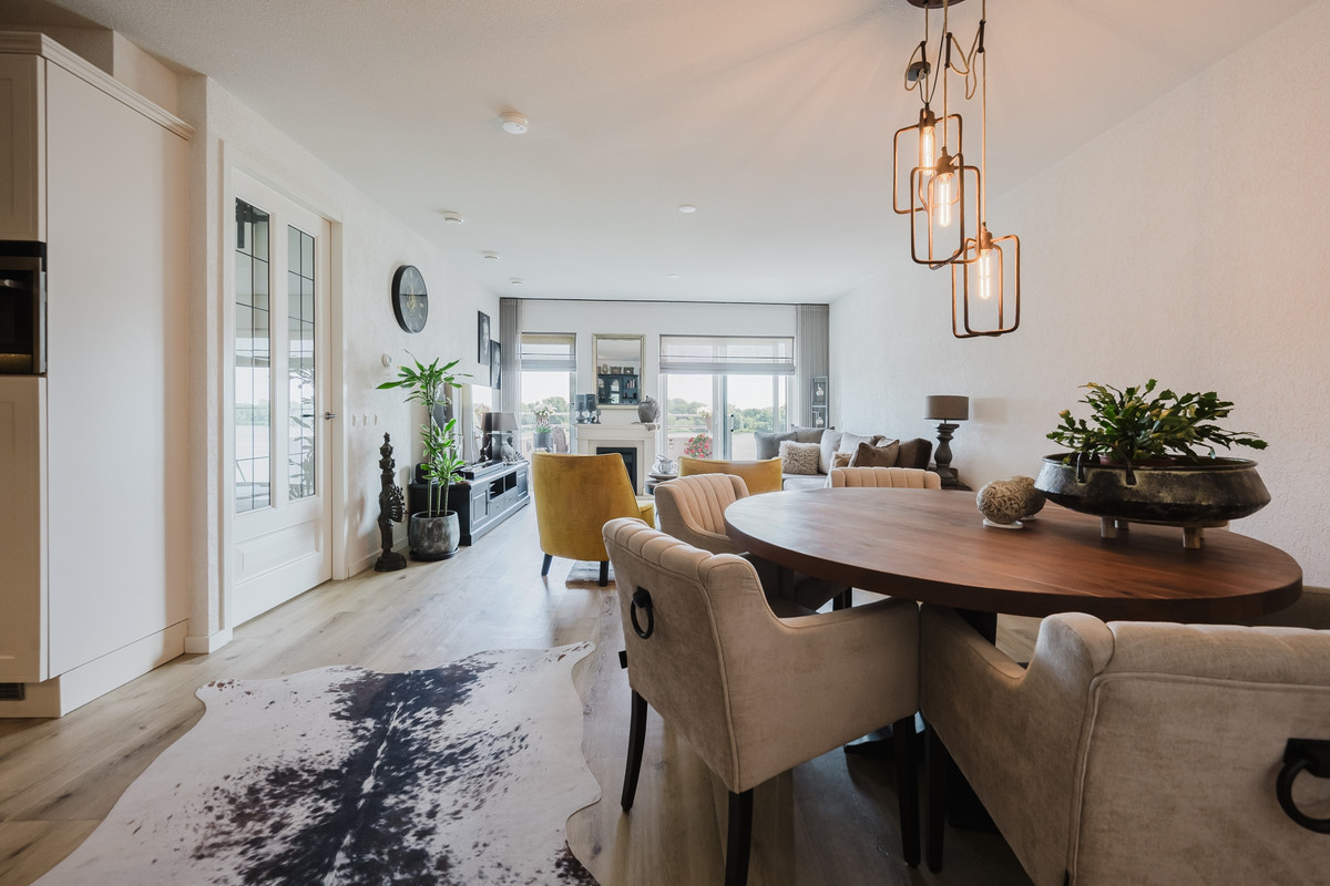 Appartement te koop: Hongerlandsedijk 292, Spijkenisse