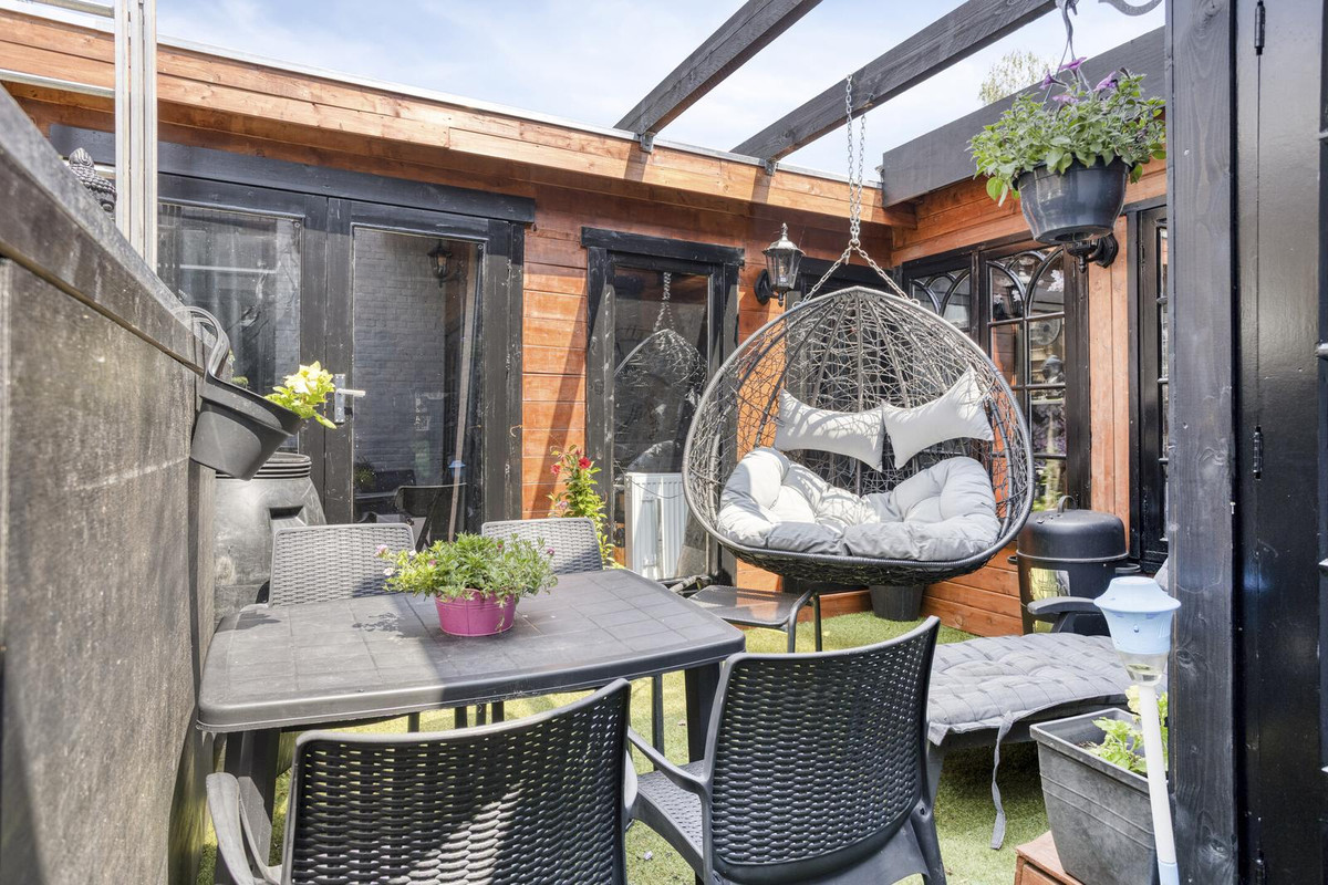 Hoekwoning te koop: Pastoor Van Eekelenstraat 22, Bergen Op Zoom