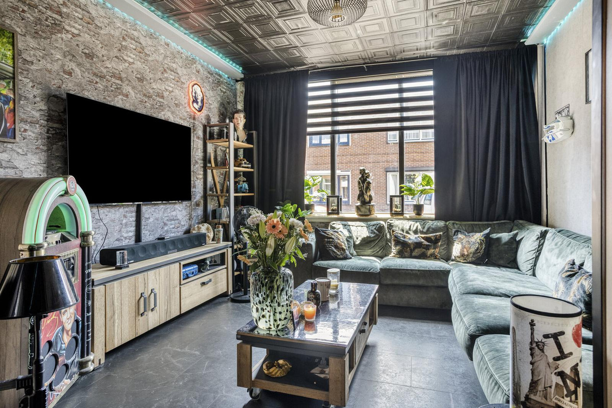 Hoekwoning te koop: Pastoor Van Eekelenstraat 22, Bergen Op Zoom