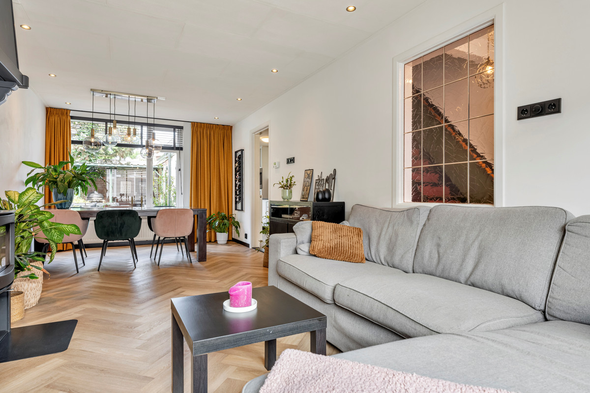 Tussenwoning te koop: Herstalsestraat 11, Tilburg