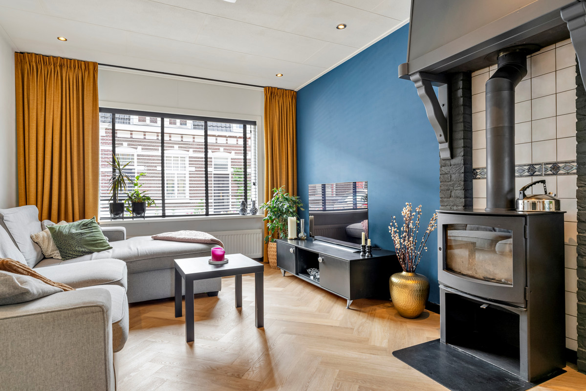 Tussenwoning te koop: Herstalsestraat 11, Tilburg