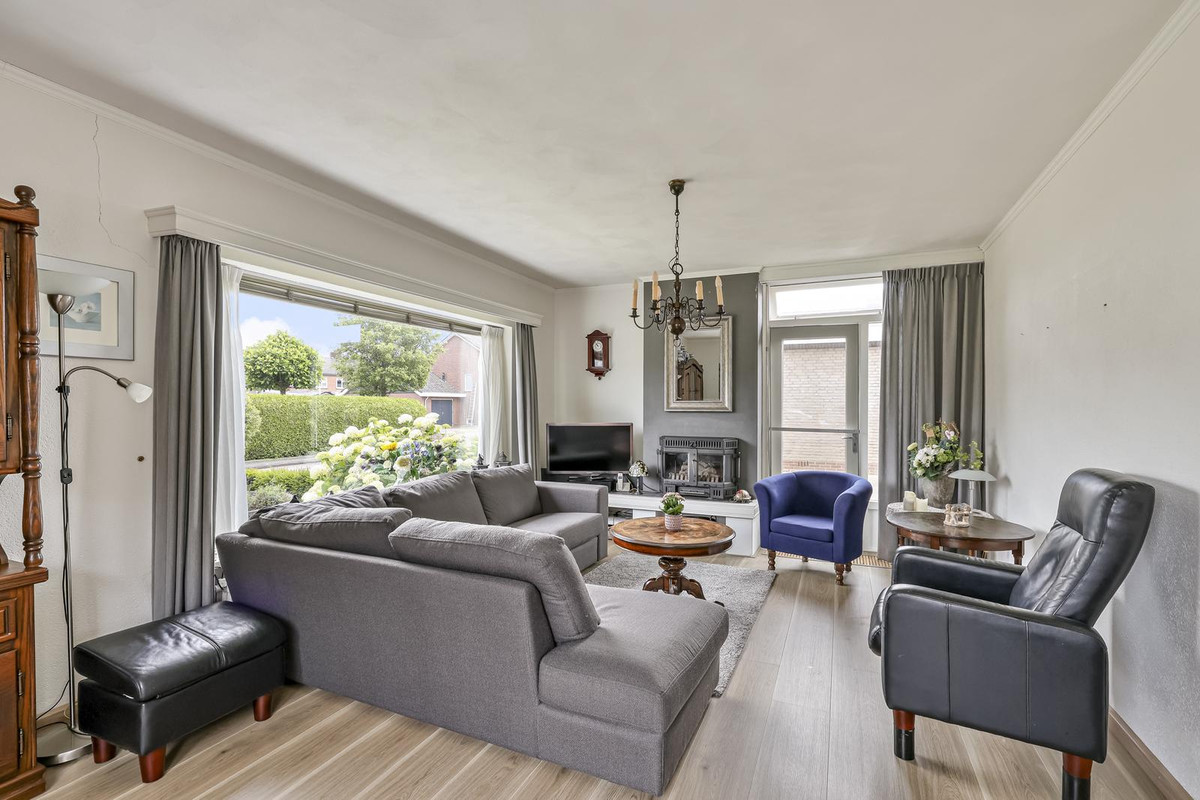 Twee-onder-één-kap te koop: Irenestraat 12, Huissen