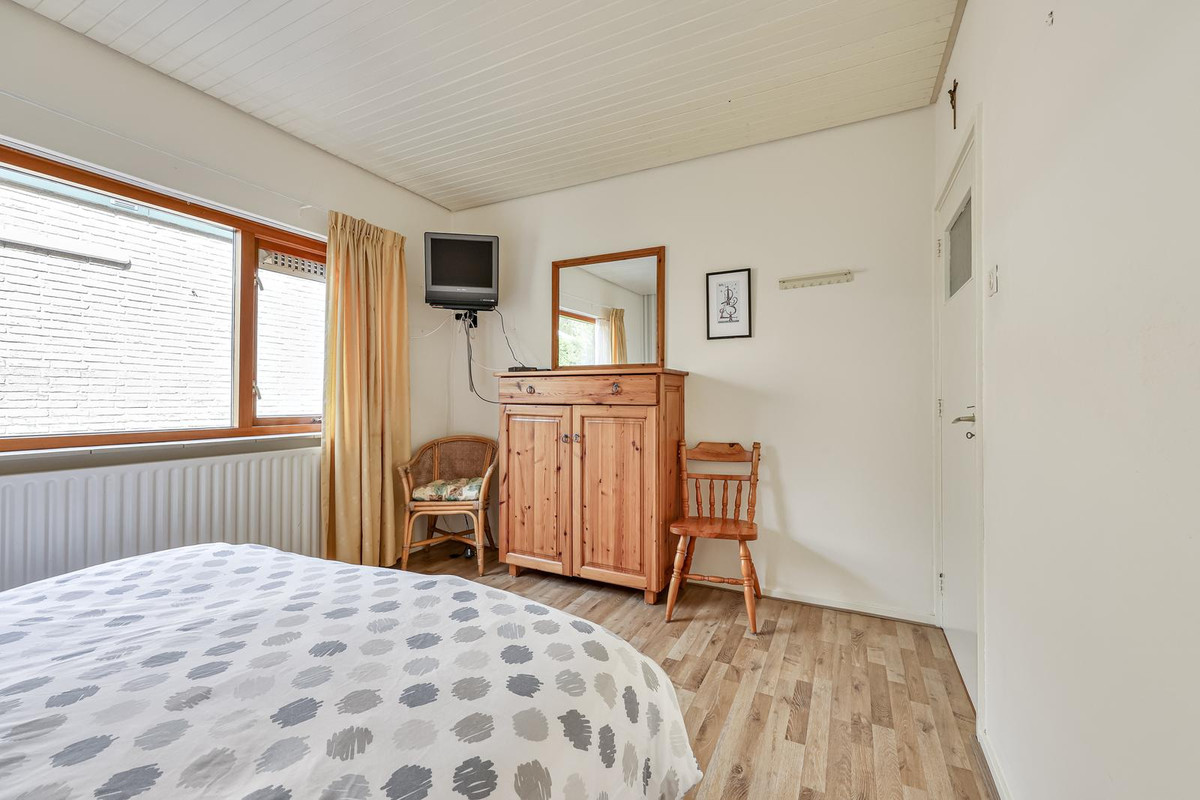 Twee-onder-één-kap te koop: Irenestraat 12, Huissen