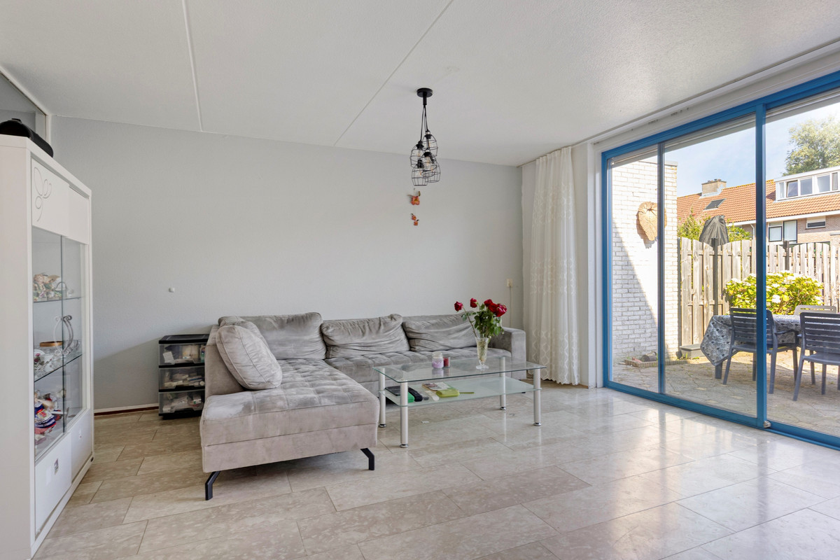 Tussenwoning te koop: Vera Bondamstraat 20, Leiden