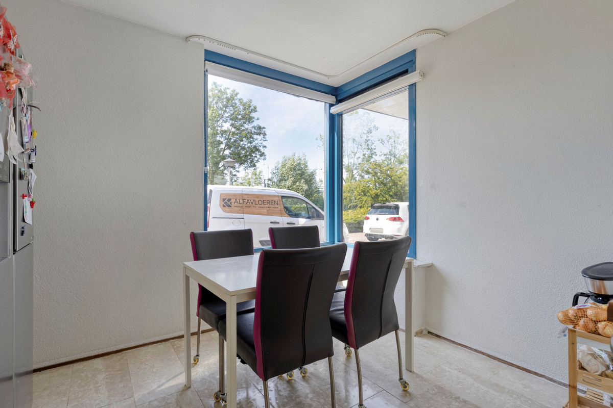 Tussenwoning te koop: Vera Bondamstraat 20, Leiden