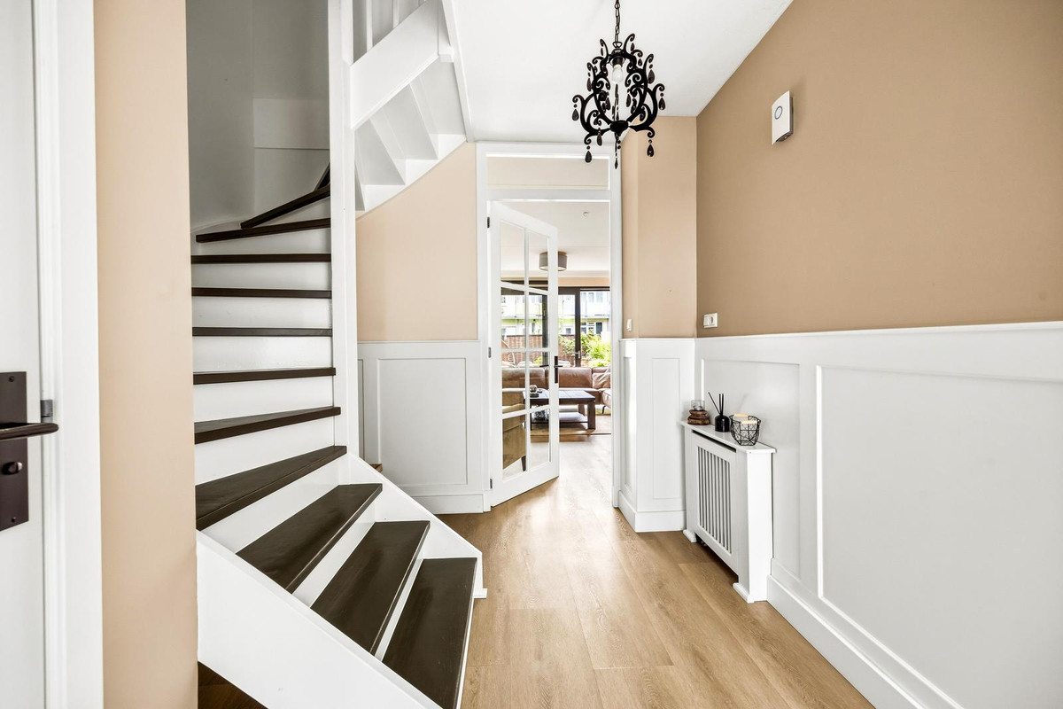 Tussenwoning te koop: Raaltestraat 12, 'S-Gravenhage