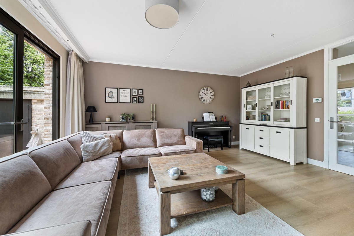 Tussenwoning te koop: Raaltestraat 12, 'S-Gravenhage