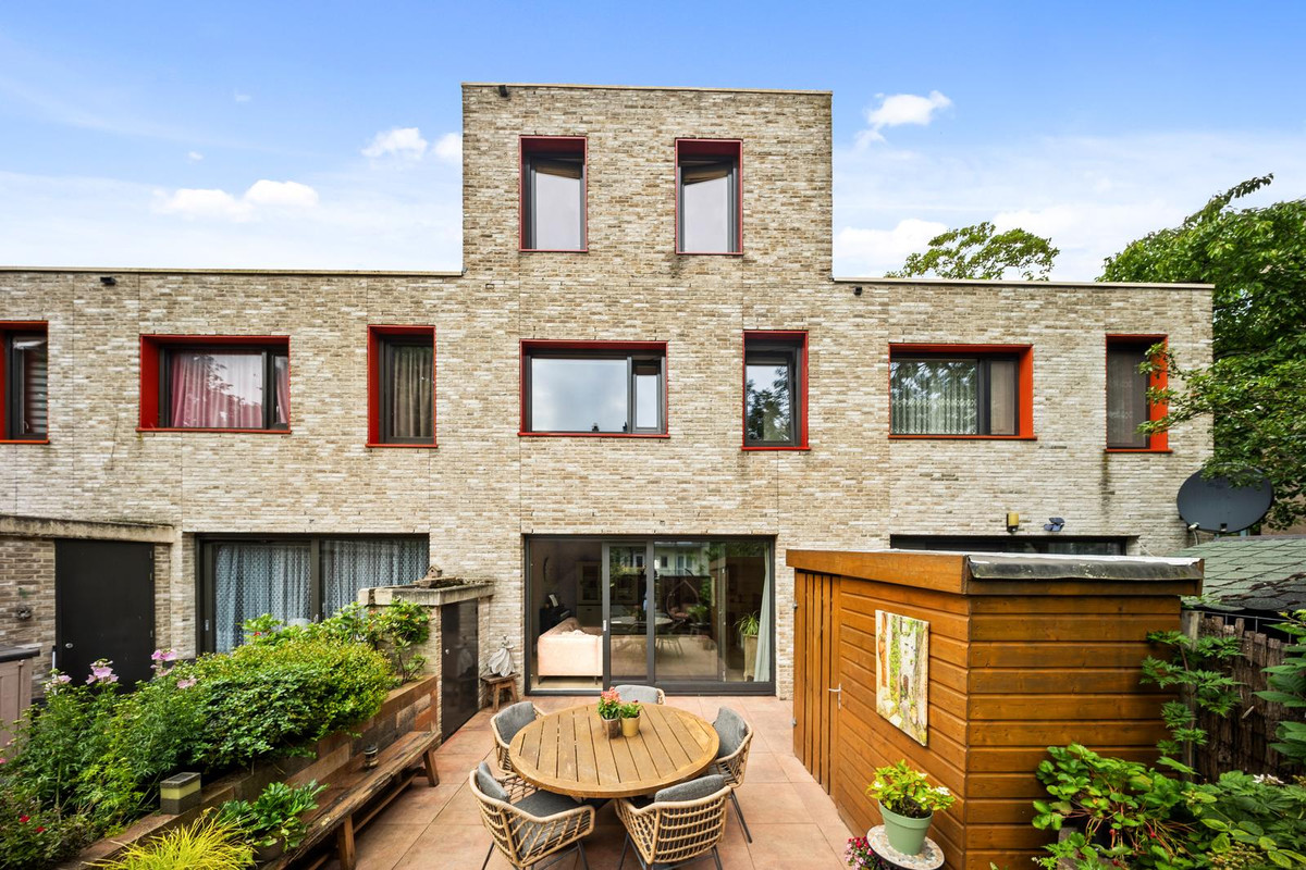 Tussenwoning te koop: Raaltestraat 12, 'S-Gravenhage