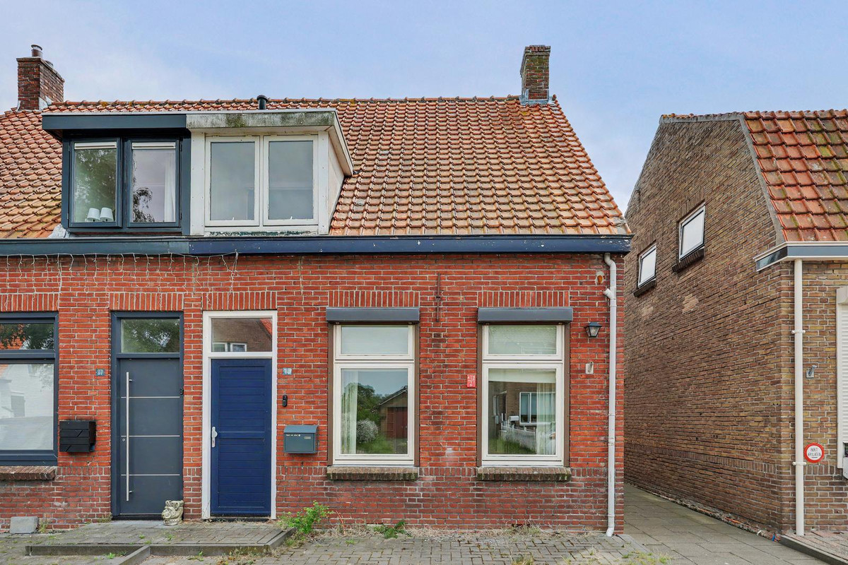 Twee-onder-één-kap te koop: Noordelijke Achterweg 15, Wemeldinge